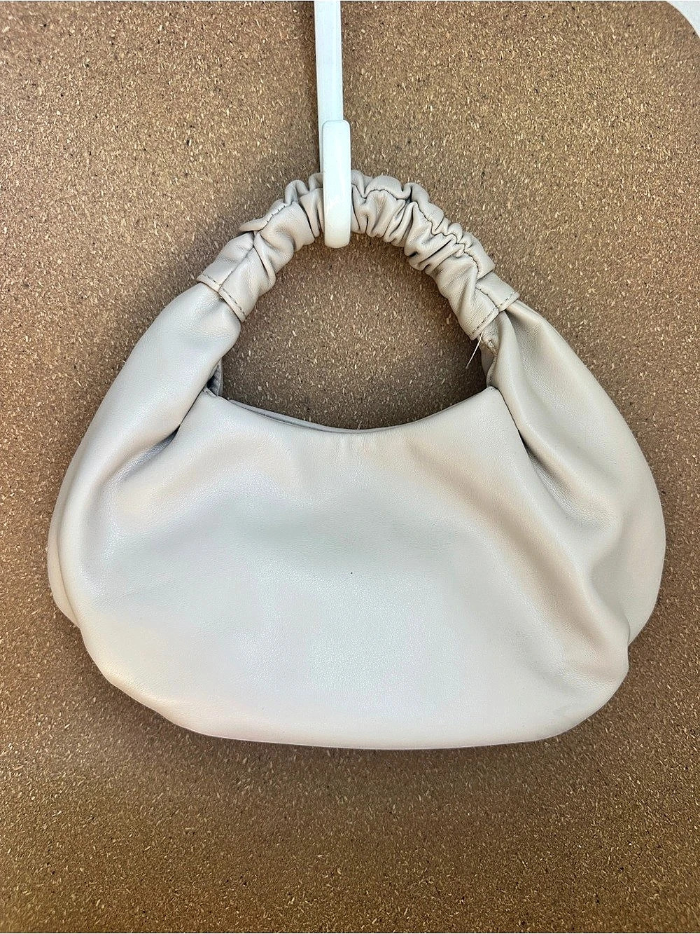 The Drop Ruched Handle Shoulder Bag in White